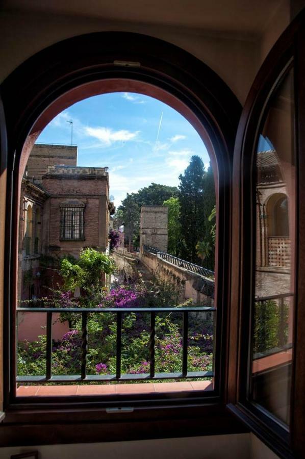 Oriental Apartment Gardens Views 2 Pax Севілья Екстер'єр фото