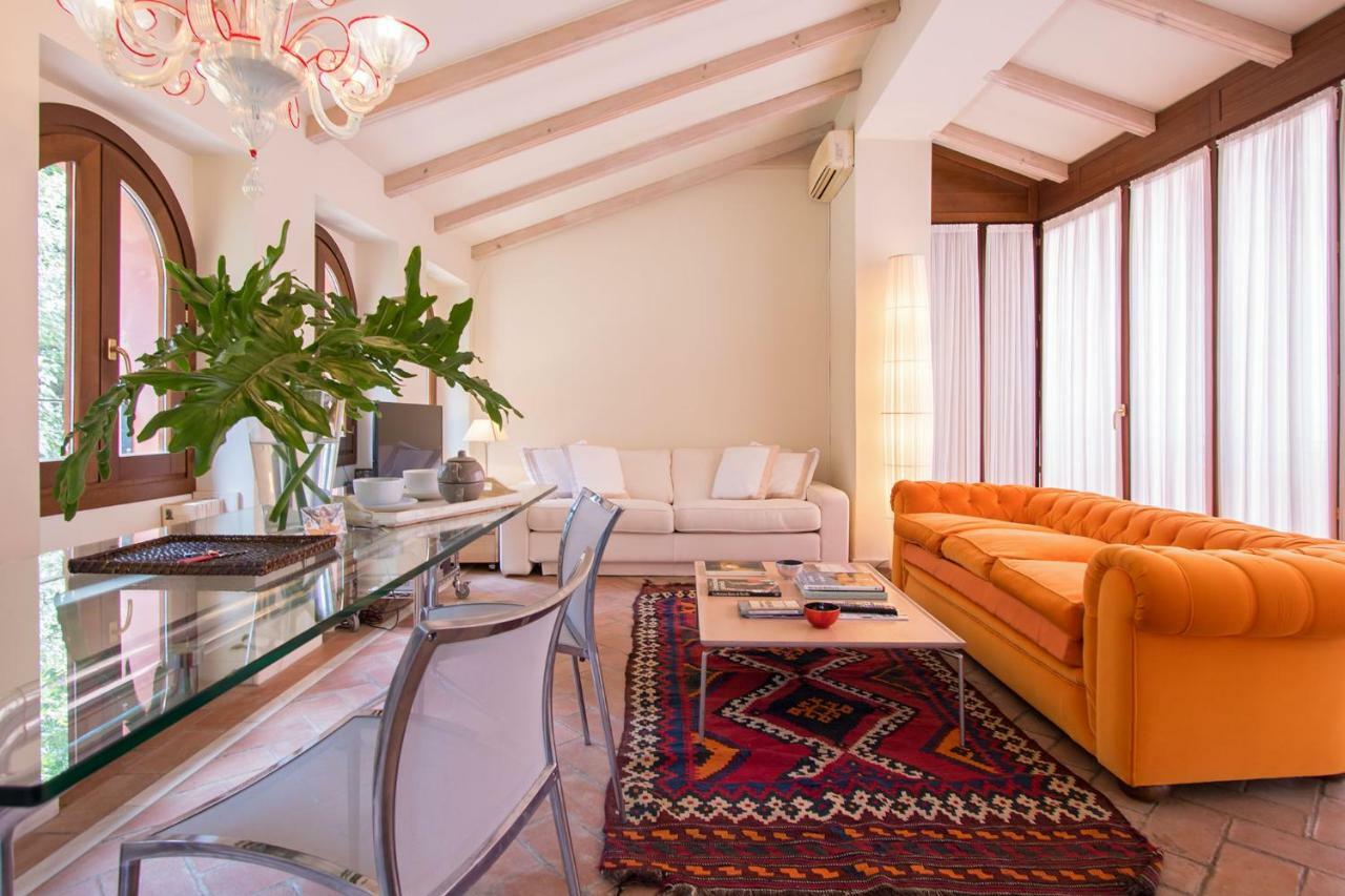 Oriental Apartment Gardens Views 2 Pax Севілья Екстер'єр фото
