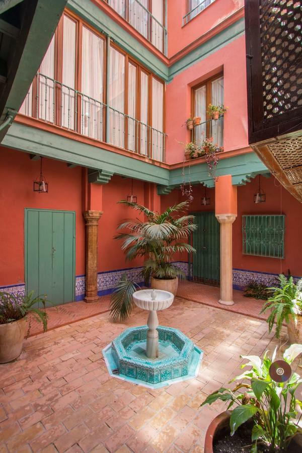 Oriental Apartment Gardens Views 2 Pax Севілья Екстер'єр фото