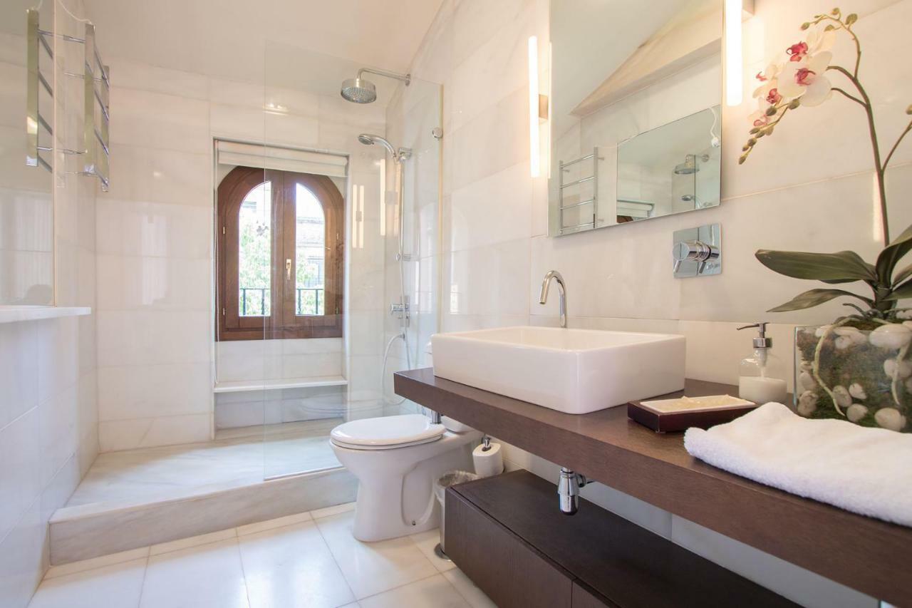 Oriental Apartment Gardens Views 2 Pax Севілья Екстер'єр фото